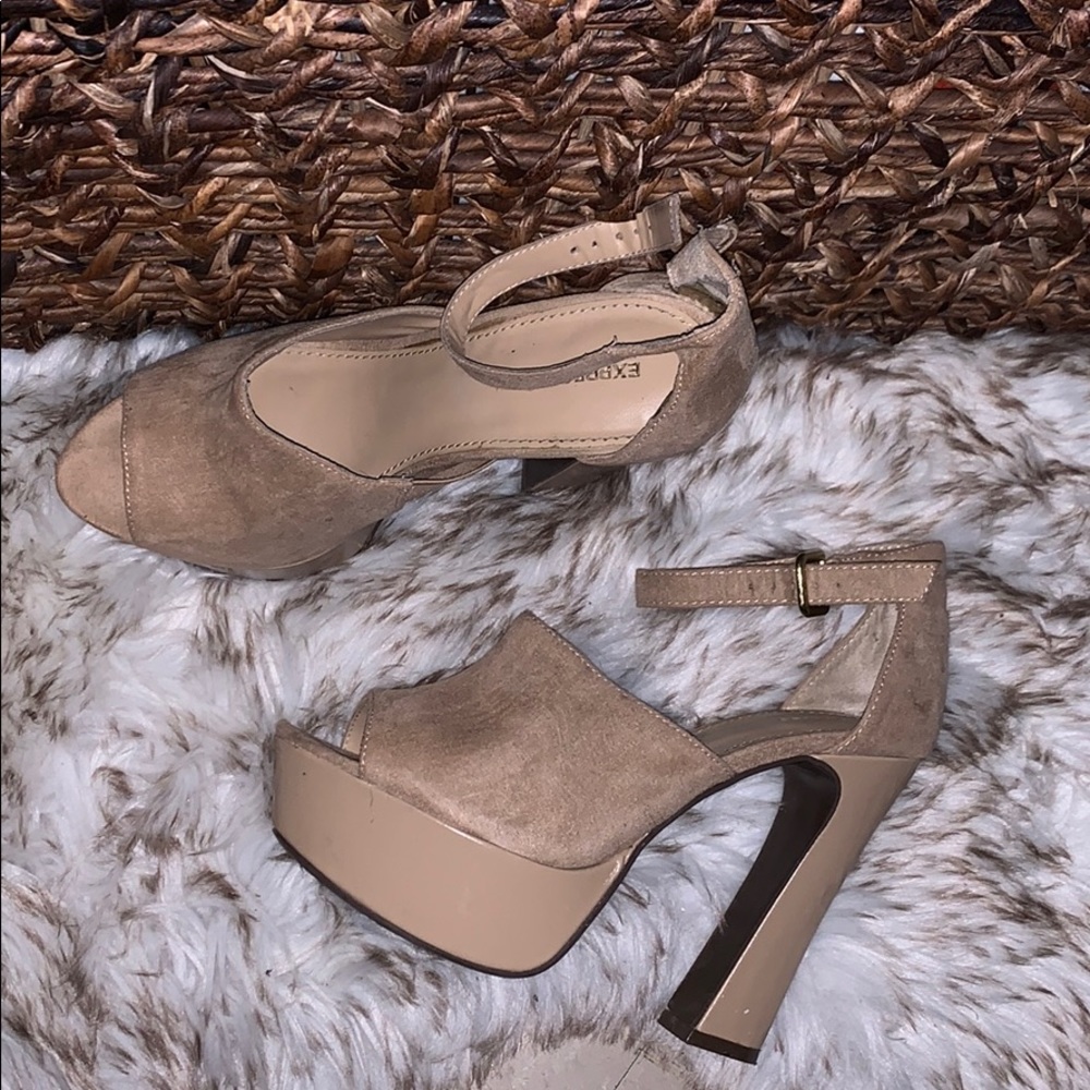 Express nude platform heels